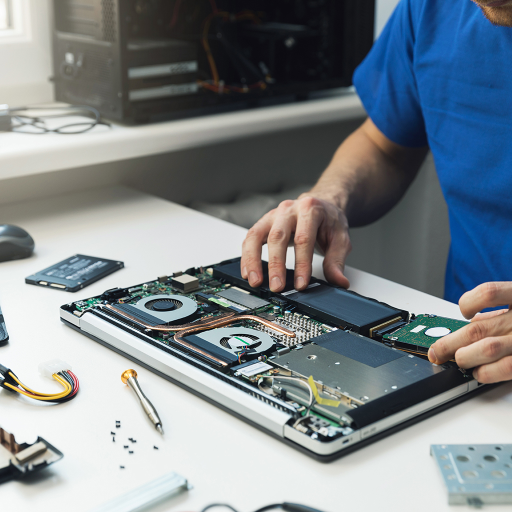 There is a one-year limited manufacturer's warranty on all parts bought from Computer Specialist. The warranty period begins from the date of purchase. Any additional Warranty is provided through the manufacturer.